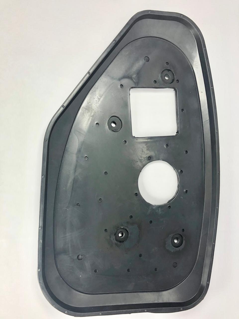 Z3293 - VEDACAO CAIXA DA PENEIRA DIREITA AH232265 JOHN DEERE